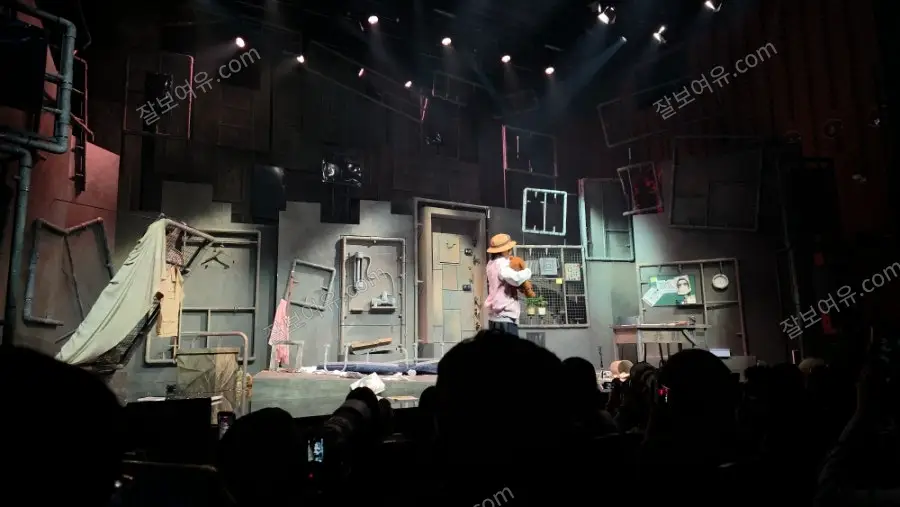링크더스페이스 1관 1층 E열 3번 시야 사진