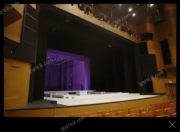 예술의전당 CJ 토월극장 1층 A구역 6열 2번 시야 사진