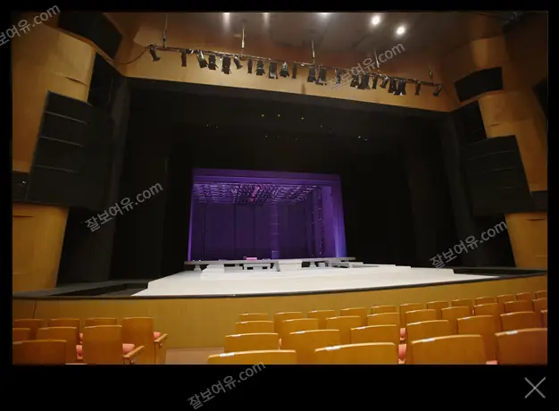 예술의전당 CJ 토월극장 1층 B구역 6열 1번 시야 사진