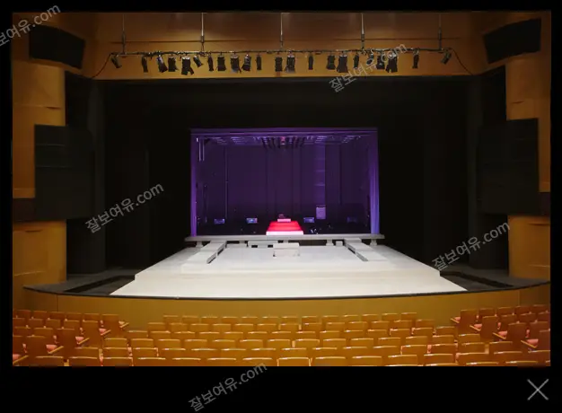 예술의전당 CJ 토월극장 1층 B구역 13열 9번 시야 사진