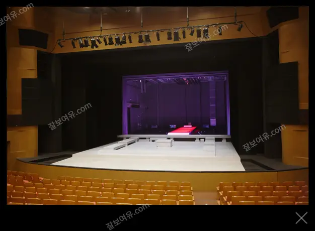예술의전당 CJ 토월극장 1층 B구역 13열 18번 시야 사진