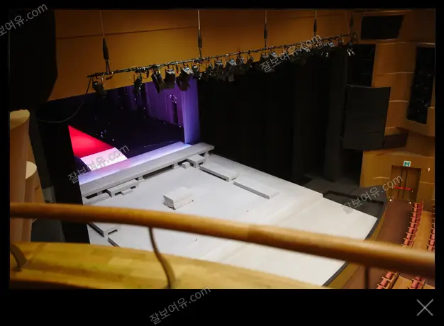 예술의전당 CJ 토월극장 3층 A구역 2열 2번 시야 사진