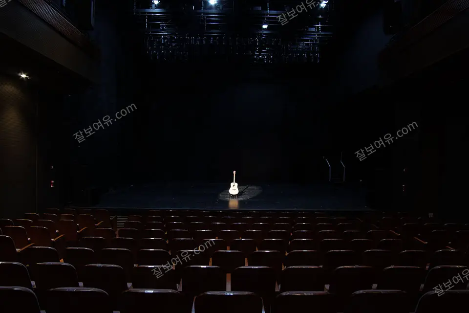 예스24스테이지 1관 1층 J열 10번 시야 사진
