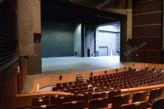 올림픽공원 우리금융아트홀 1층 A구역 13열 2번 시야 사진