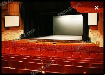 성남아트센터 오페라하우스 1층 C구역 25열 14번 시야 사진